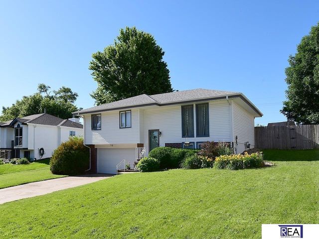 12811 Ogden Street, Omaha, NE 68164