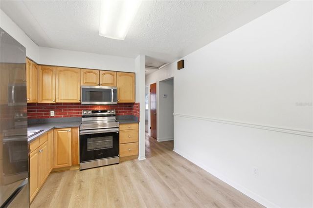 10651 125TH AVENUE, Largo, FL 33773
