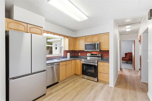 10651 125TH AVENUE, Largo, FL 33773