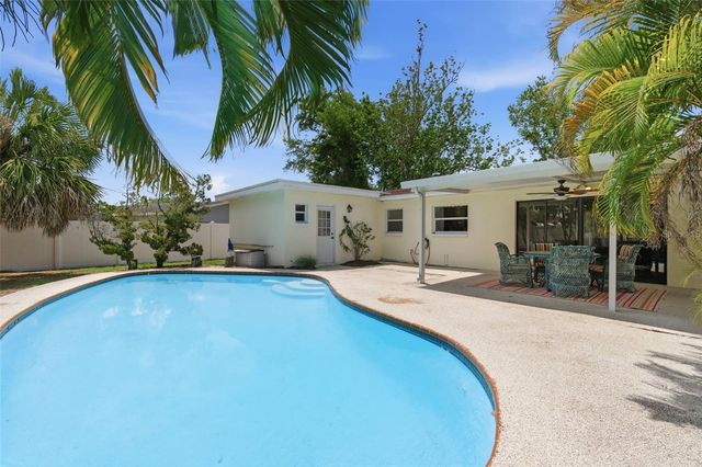 10651 125TH AVENUE, Largo, FL 33773