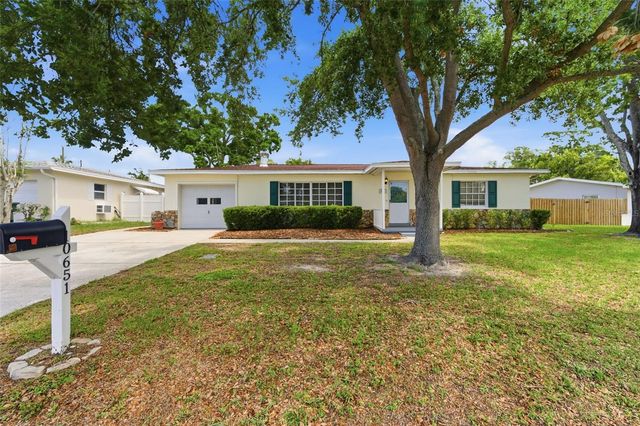 10651 125TH AVENUE, Largo, FL 33773