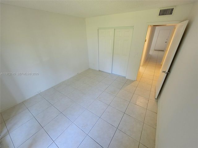 300 SW 134th Way 113E, Pembroke Pines, FL 33027