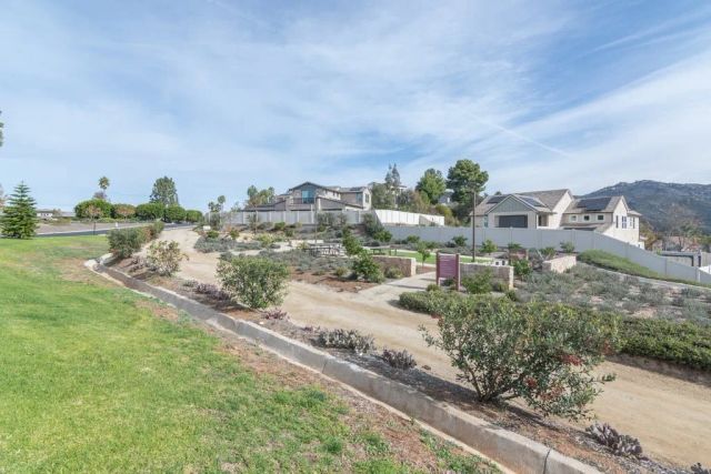 17939 Valle De Lobo, Poway, CA 92064