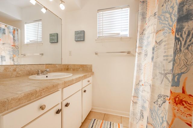 16622 John Silver Road, Galveston, TX 77554