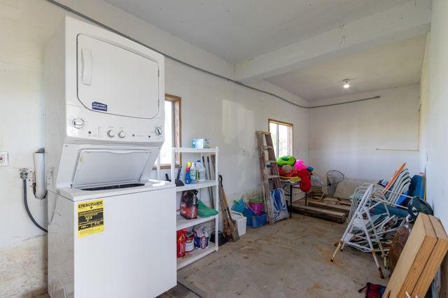 16622 John Silver Road, Galveston, TX 77554