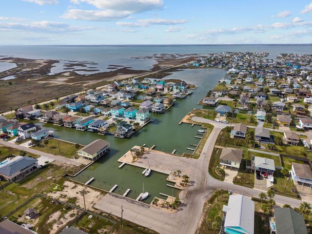 16622 John Silver Road, Galveston, TX 77554