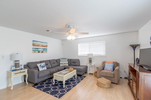 16622 John Silver Road, Galveston, TX 77554