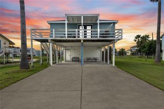 16622 John Silver Road, Galveston, TX 77554