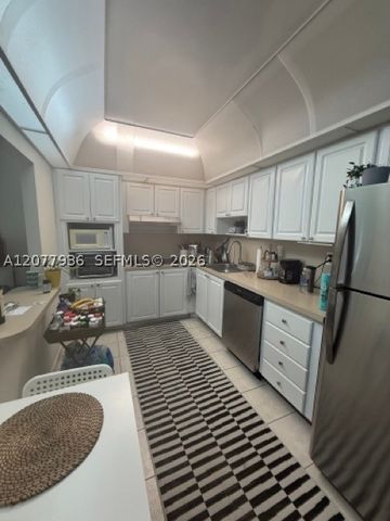 19390 Collins Ave 510, Sunny Isles Beach, FL 33160