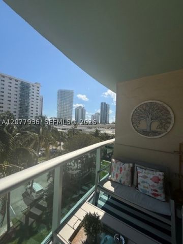 19390 Collins Ave 510, Sunny Isles Beach, FL 33160
