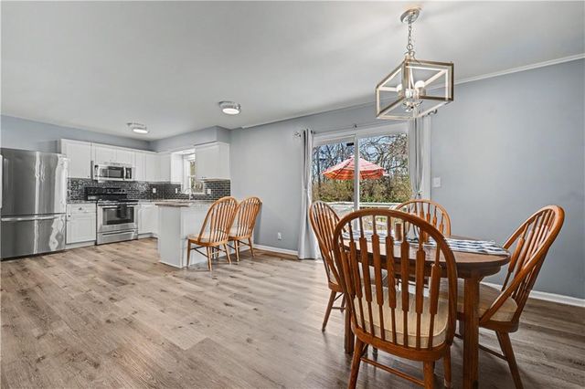 9810 Hardesty Avenue, Kansas City, MO 64137