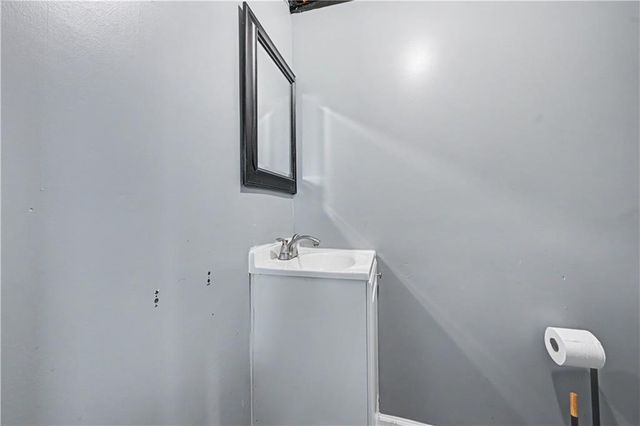 9810 Hardesty Avenue, Kansas City, MO 64137