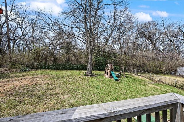 9810 Hardesty Avenue, Kansas City, MO 64137