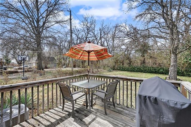 9810 Hardesty Avenue, Kansas City, MO 64137