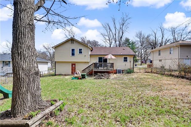 9810 Hardesty Avenue, Kansas City, MO 64137