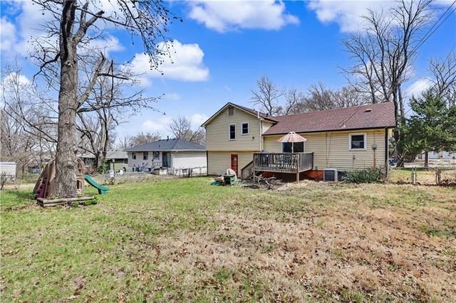 9810 Hardesty Avenue, Kansas City, MO 64137