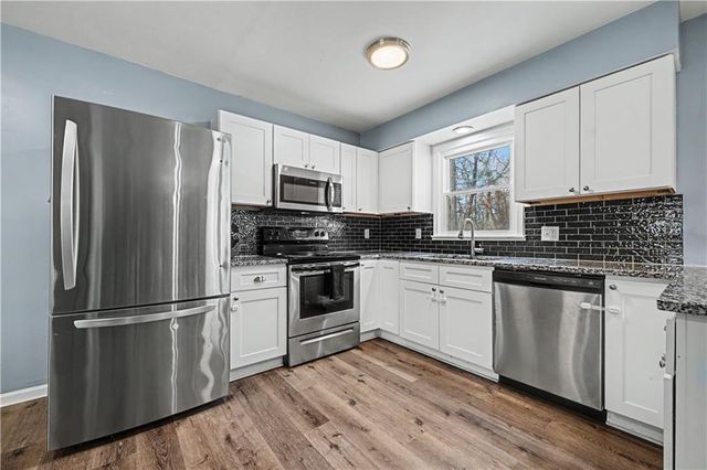 9810 Hardesty Avenue, Kansas City, MO 64137