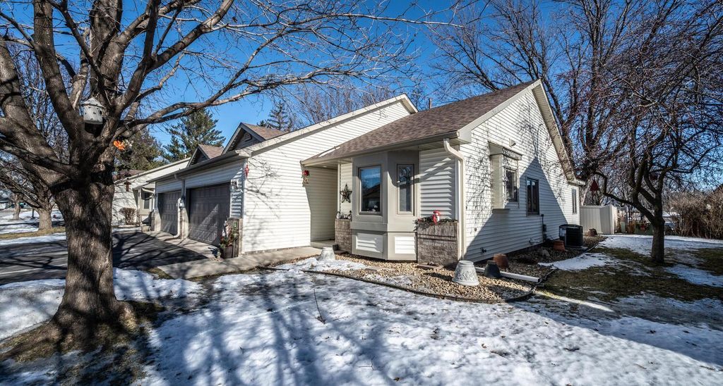 133 Hickory Court, Farmington, MN 55024