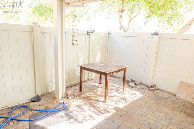 2162 W Scully Drive, Phoenix, AZ 85023