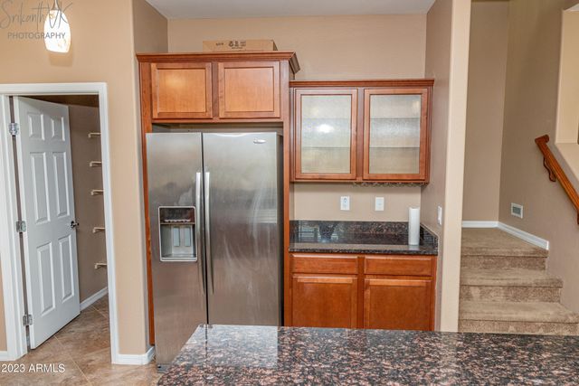 2162 W Scully Drive, Phoenix, AZ 85023