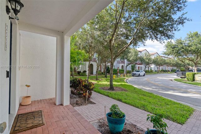 2559 SW 119th Ter, Miramar, FL 33025