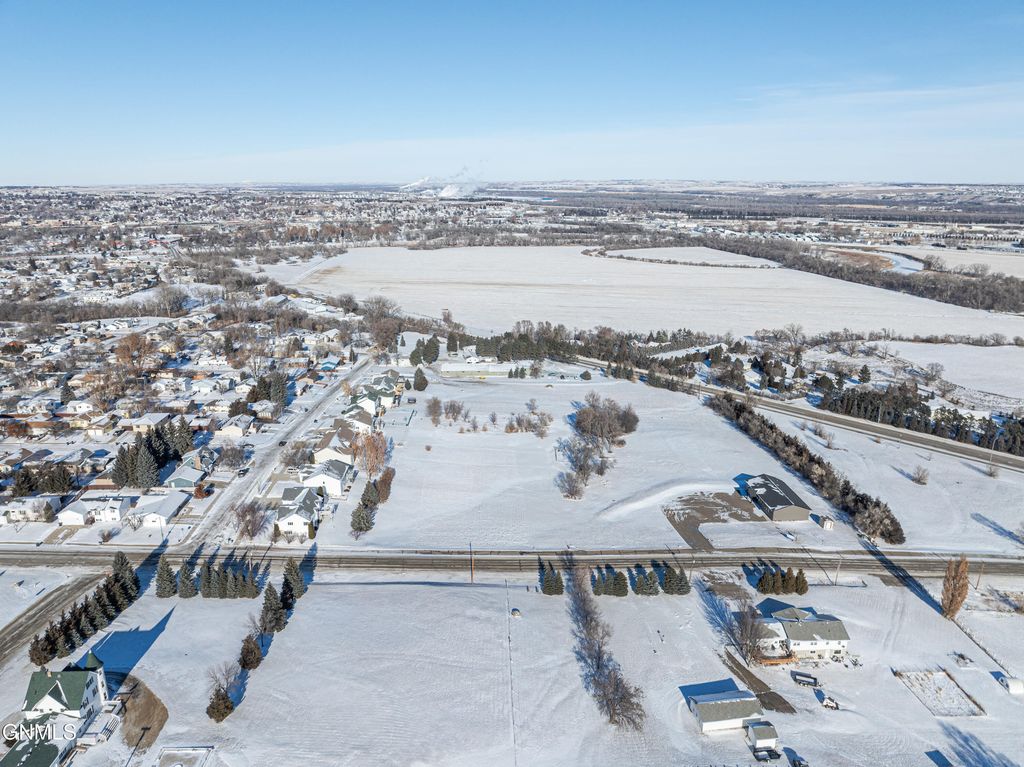 1510 19th Street SE, Mandan, ND 58554 photo 7