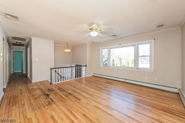 504 Edith Rd, Roxbury Twp., NJ 07850