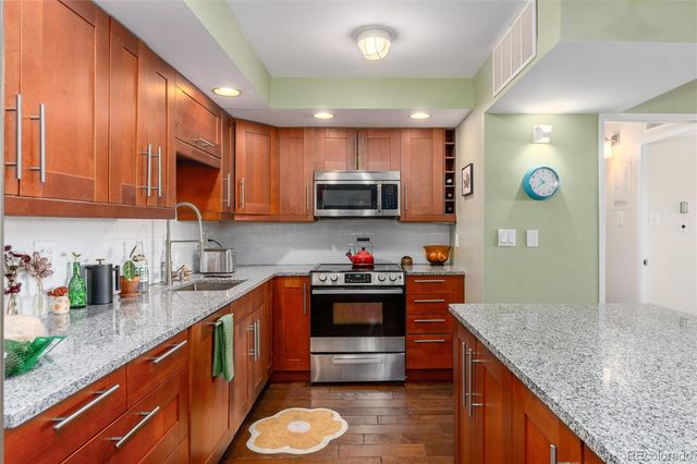 790 N Washington Street 706, Denver, CO 80203