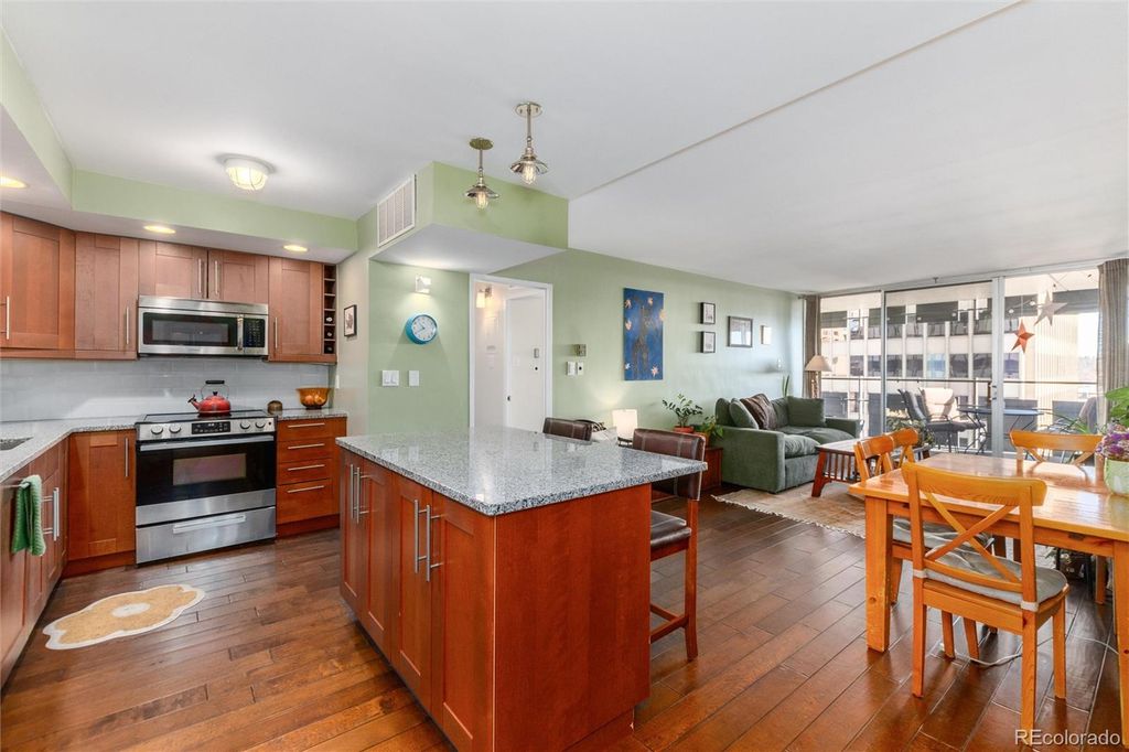 790 N Washington Street 706, Denver, CO 80203