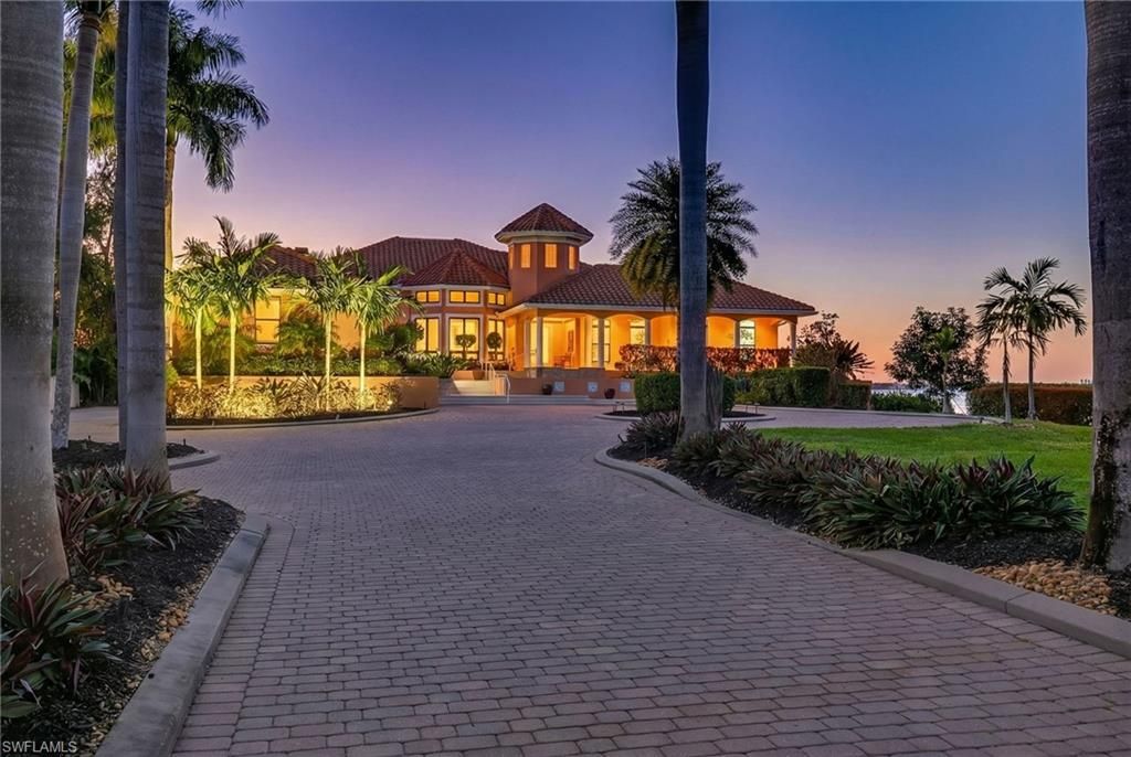 2600 McGregor BLVD, FORT MYERS, FL 33901 — photo 2