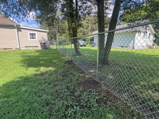210 6th Street, Graysville, TN 37338