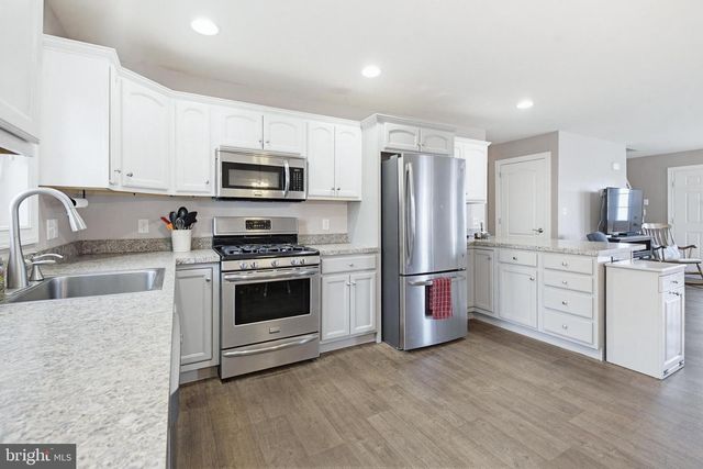 5307 OAK LEAF DR, Mount Joy, PA 17552