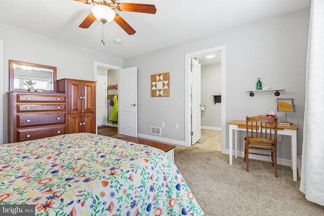 5307 OAK LEAF DR, Mount Joy, PA 17552