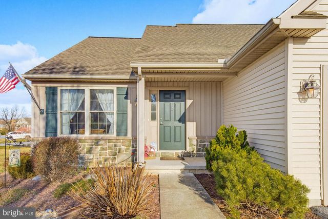 5307 OAK LEAF DR, Mount Joy, PA 17552