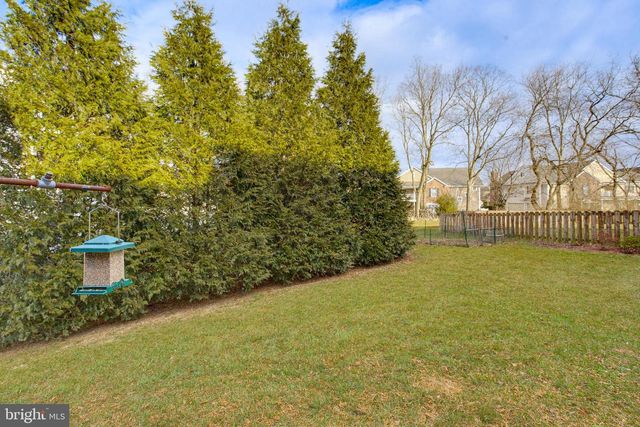 5307 OAK LEAF DR, Mount Joy, PA 17552