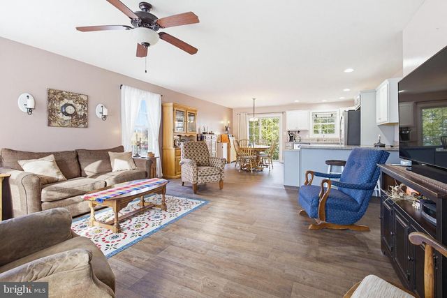 5307 OAK LEAF DR, Mount Joy, PA 17552