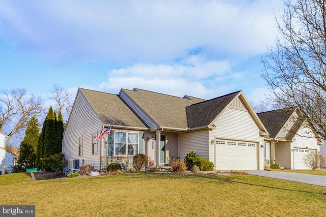 5307 OAK LEAF DR, Mount Joy, PA 17552