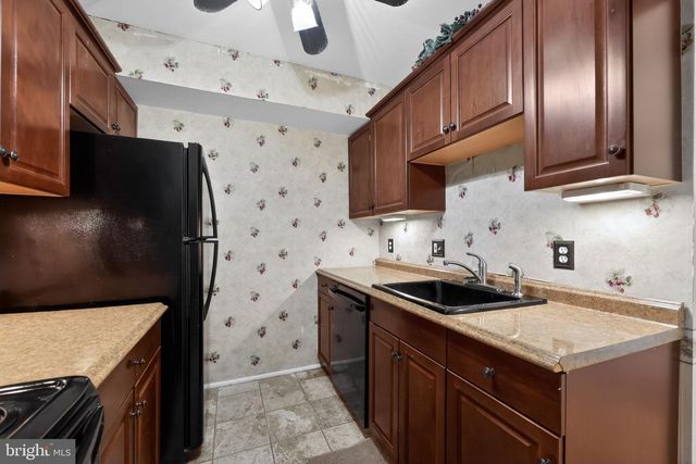 2 CHARLES CARROLL BLDG, Turnersville, NJ 08012