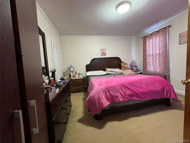 690 E 240th Street, Bronx, NY 10470