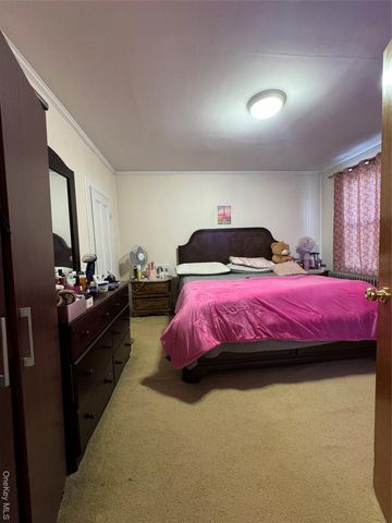 690 E 240th Street, Bronx, NY 10470