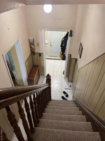 690 E 240th Street, Bronx, NY 10470