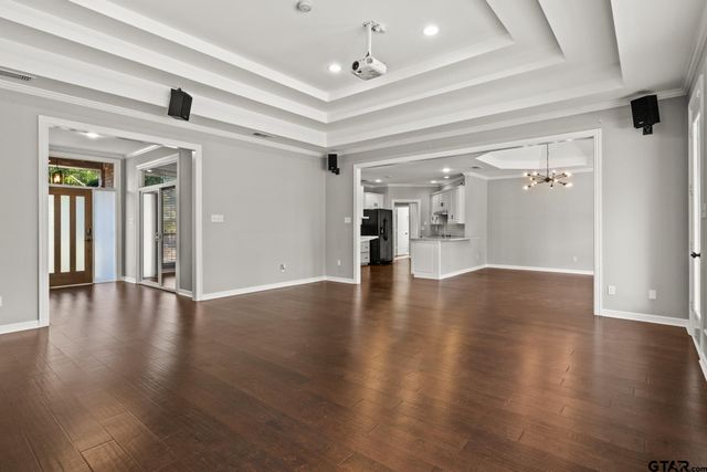 100 Turnberry Circle, Mt Pleasant, TX 75455