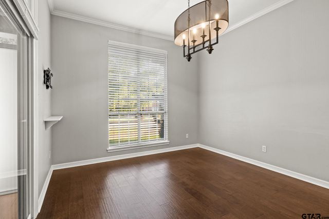 100 Turnberry Circle, Mt Pleasant, TX 75455