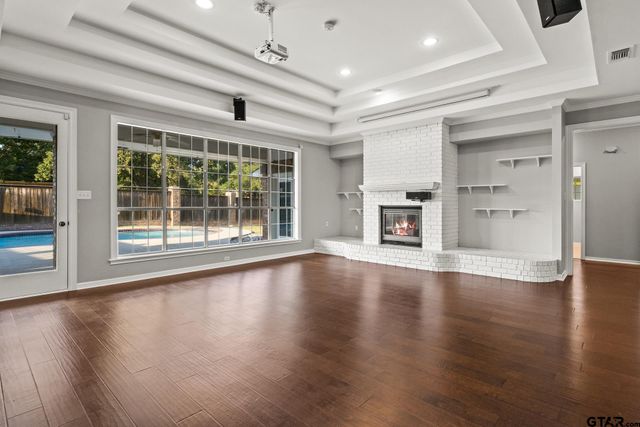 100 Turnberry Circle, Mt Pleasant, TX 75455