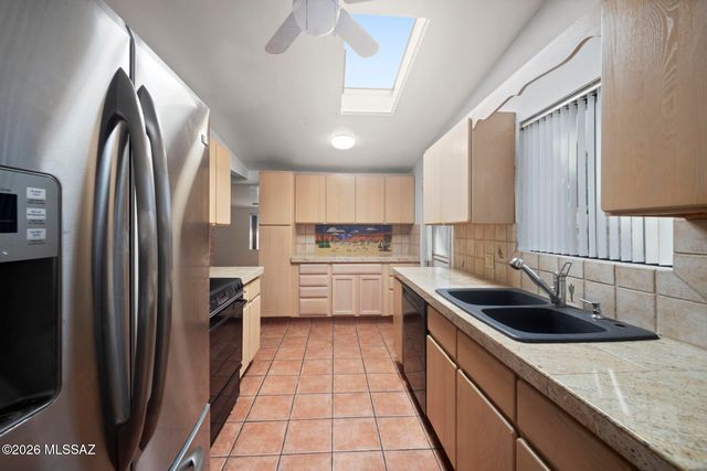 8509 E Louise Drive, Tucson, AZ 85730