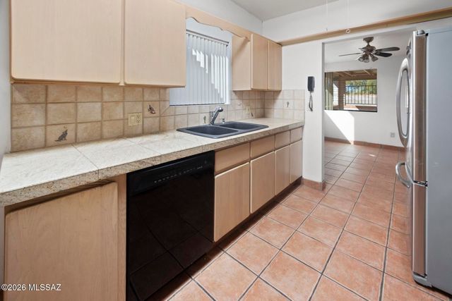 8509 E Louise Drive, Tucson, AZ 85730