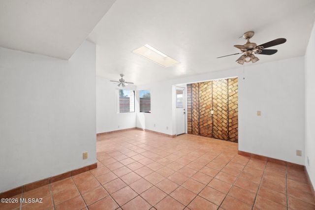 8509 E Louise Drive, Tucson, AZ 85730