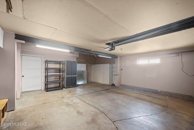 8509 E Louise Drive, Tucson, AZ 85730