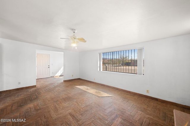 8509 E Louise Drive, Tucson, AZ 85730