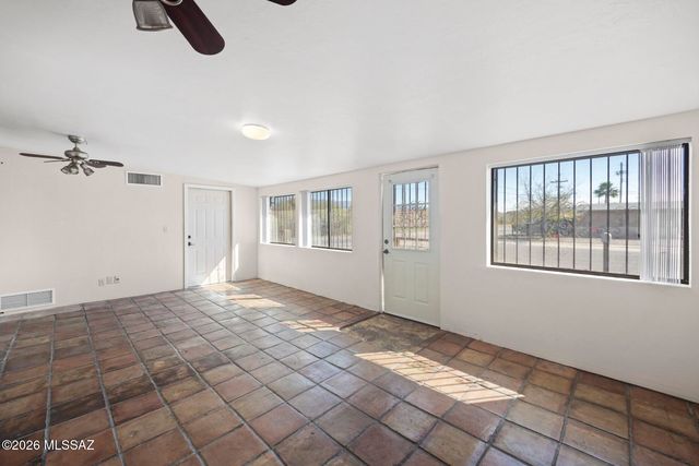 8509 E Louise Drive, Tucson, AZ 85730